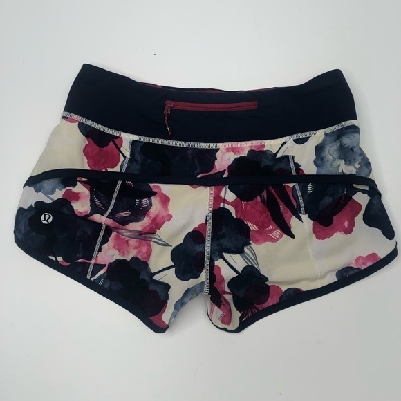 RARE Lululemon Inkwell Floral Ghost Bumble Berry Pink Blue Active Speed Shorts - Picture 3 of 15